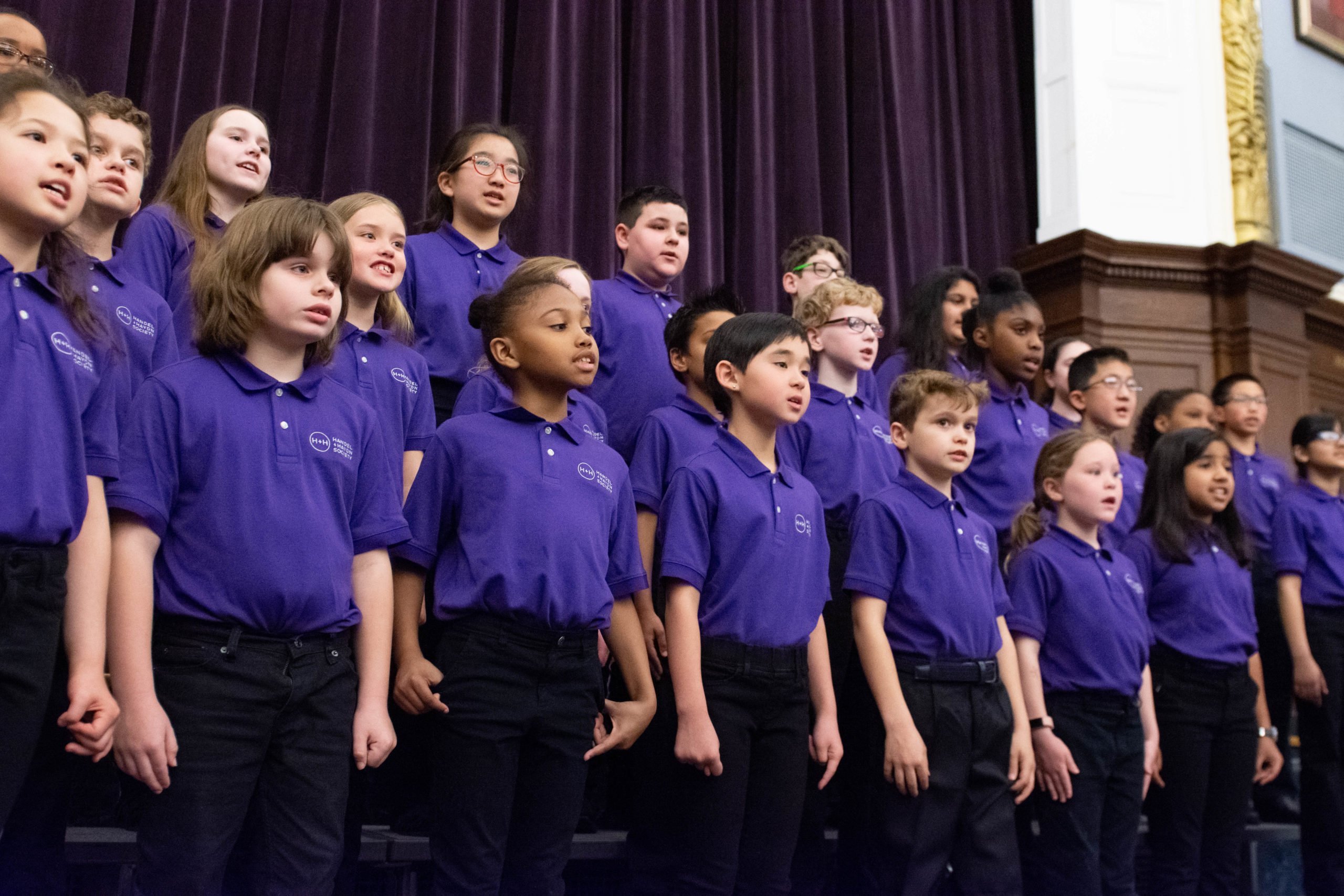 Young students singing in the Chorus