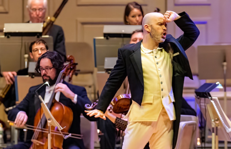 Tenor Zachary Wilder in a performance of Mozart’s The Marriage of Figaro with the H+H Orchestra and Chorus led by conductor Raphaël Pichon.